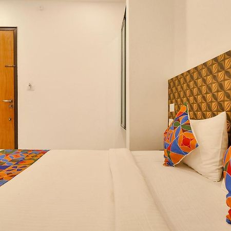 Fabexpress Krishna Suites Mysore Exteriör bild