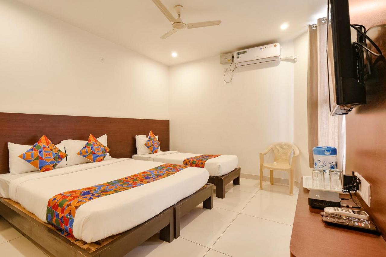 Fabexpress Krishna Suites Mysore Exteriör bild