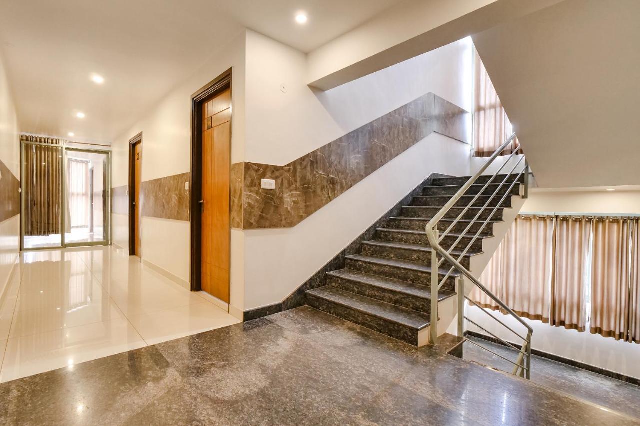 Fabexpress Krishna Suites Mysore Exteriör bild